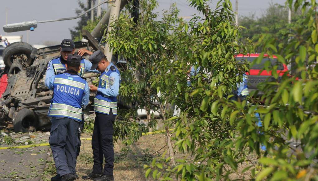Imágenes del accidente en el anillo periférico que dejó un muerto y dos heridos