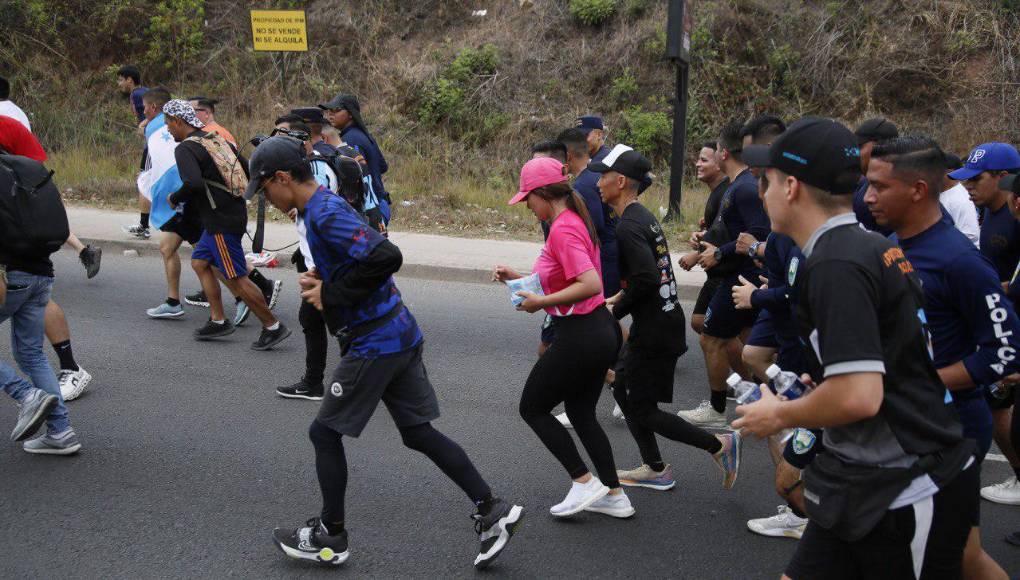 Shin Fujiyama recibe apoyo masivo de capitalinos