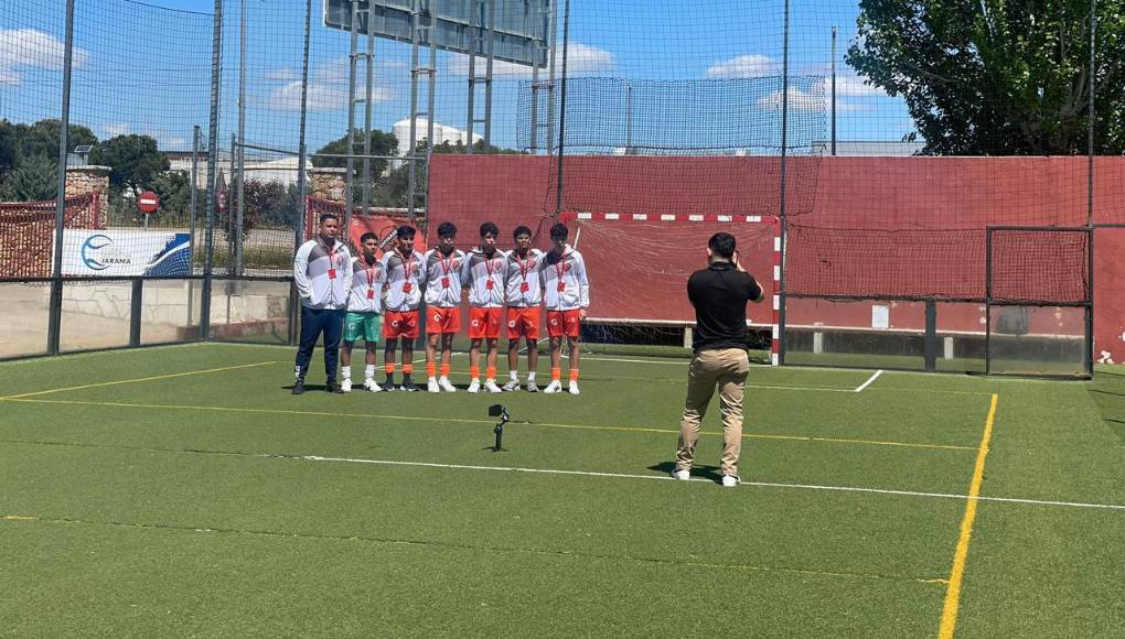 Campeones de Copa Gatorade disfrutan de Madrid y mirarán juego de Champions en el Bernabéu