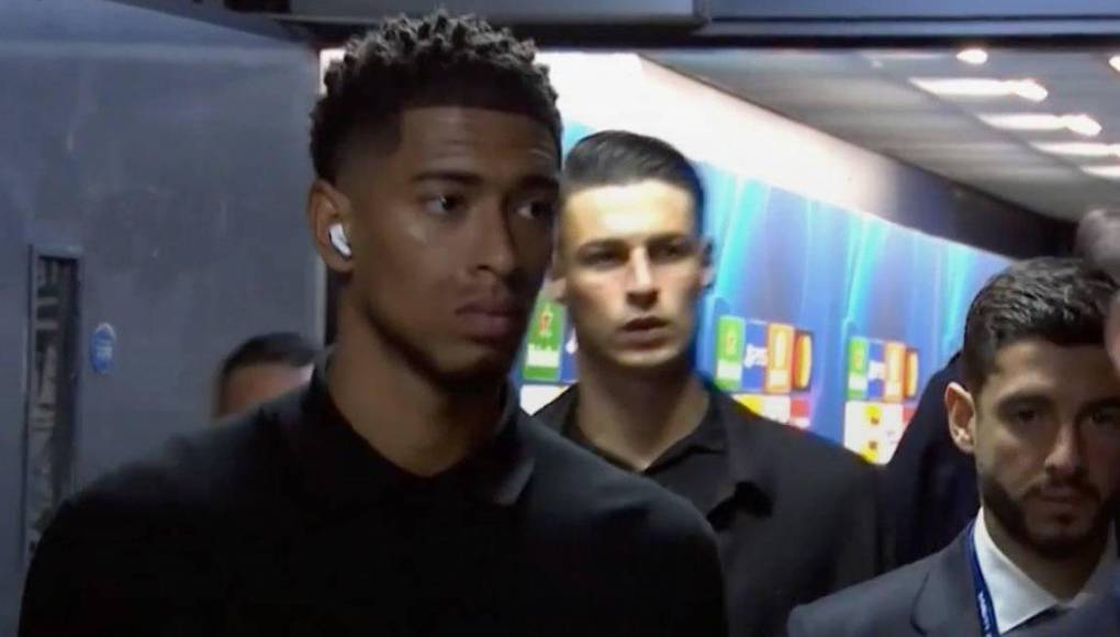 Ambiente y gesto de Florentino Pérez antes del City - Real Madrid por Champions