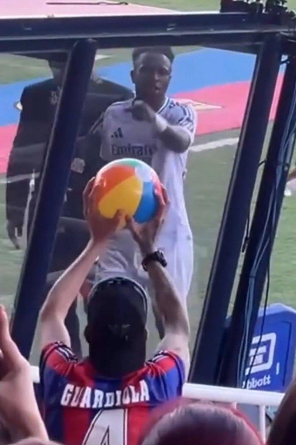 Tristeza de Real Madrid y la pelea de Vinícius luego de caer ante un Barcelona que acaricia LaLiga