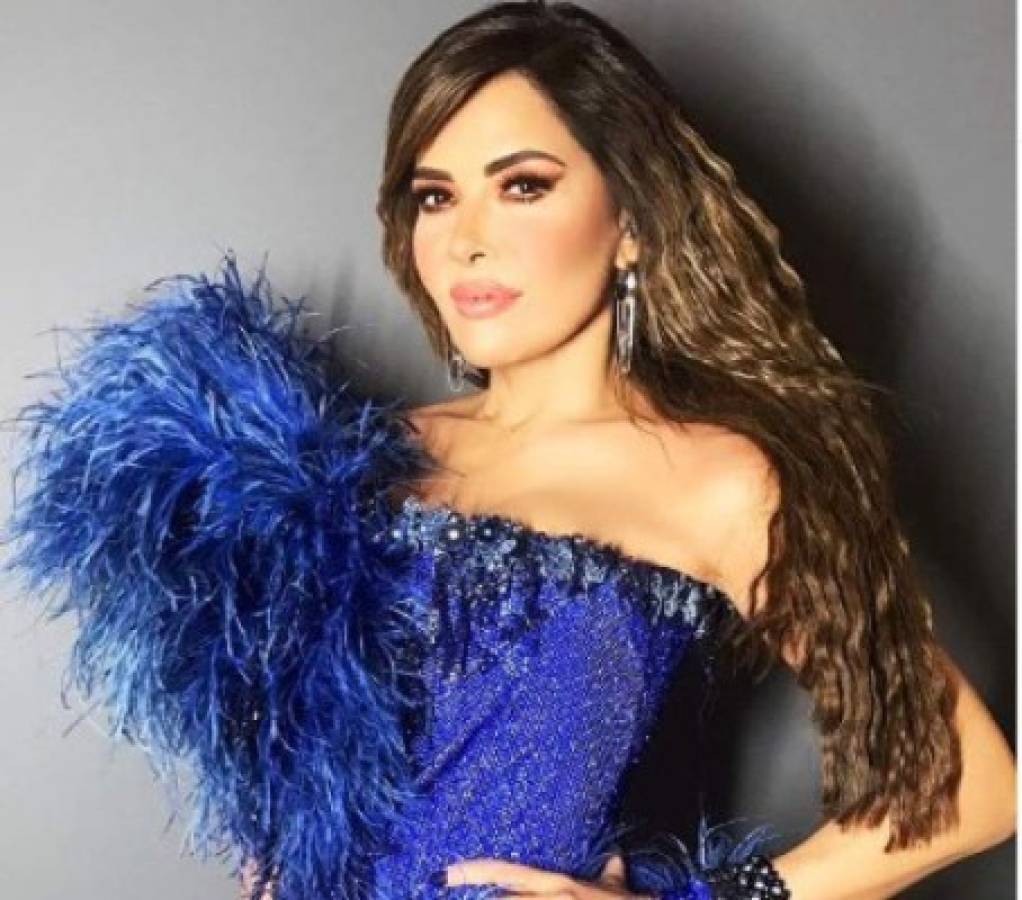 A sus 51 años, Gloria Trevi, sorprende con foto en traje de baño