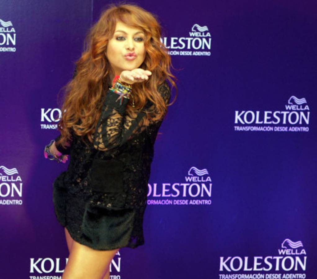 Colate pide que Paulina Rubio vaya al psiquiátrico