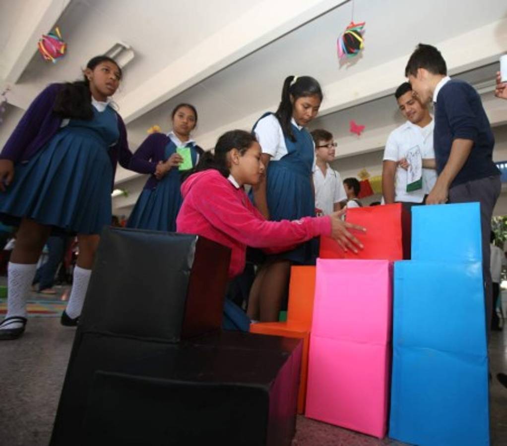 Éxito en IV Olimpiadas de Matemáticas