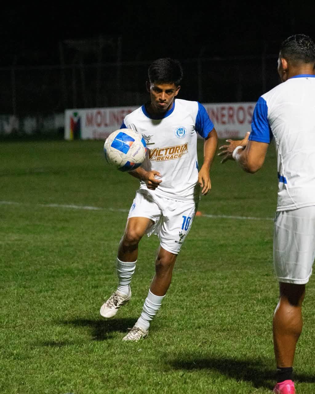¿Y los 10 mil dólares? Real Sociedad le cobra reto a Carlos Espina