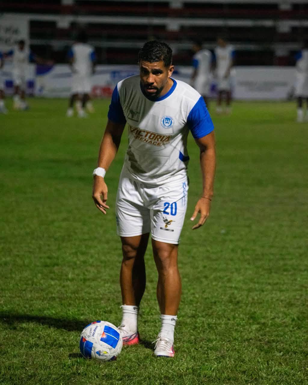 ¿Y los 10 mil dólares? Real Sociedad le cobra reto a Carlos Espina