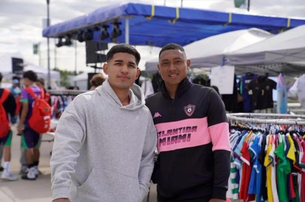 Mercado: Olimpia anuncia su primer fichaje, Elis regresa, catracho al extranjero y futuro de Palma