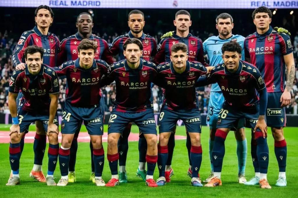 Penal regalado a Real Madrid, Kervin ausente con Levante, jugador llora y cariñitos a Vini