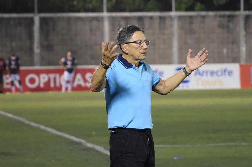 Mercado: Olimpia anuncia su primer fichaje, Elis regresa, catracho al extranjero y futuro de Palma