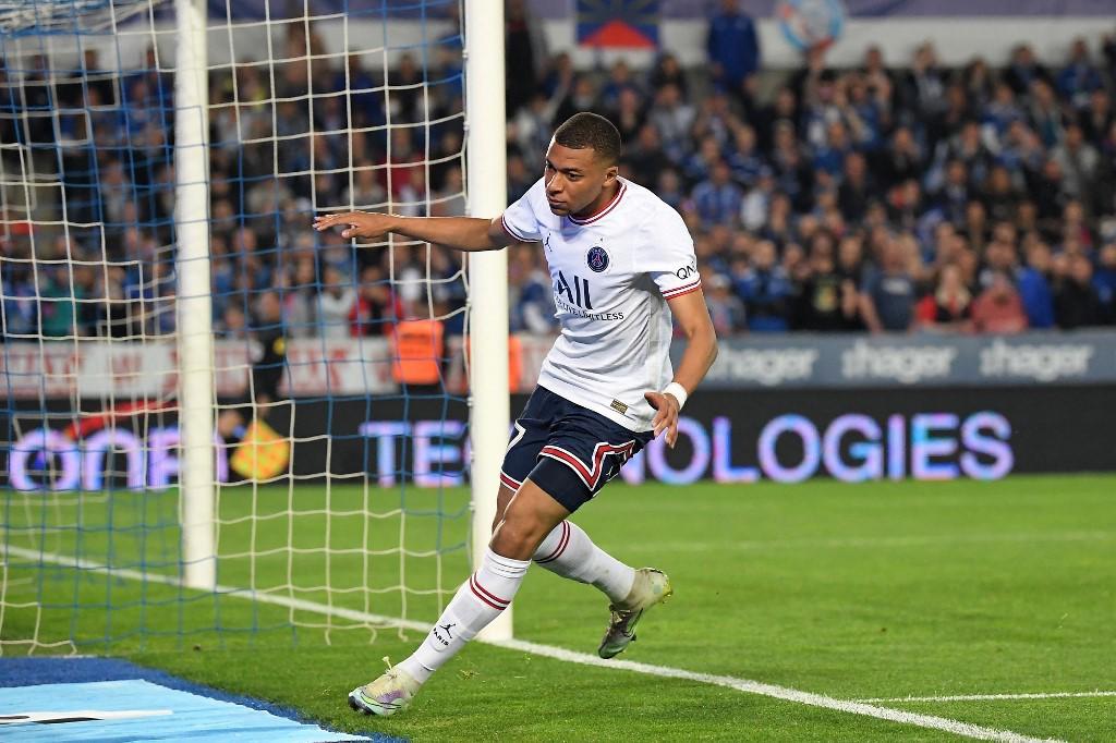 El campeón París SG empata en Estrasburgo a pesar de Mbappé