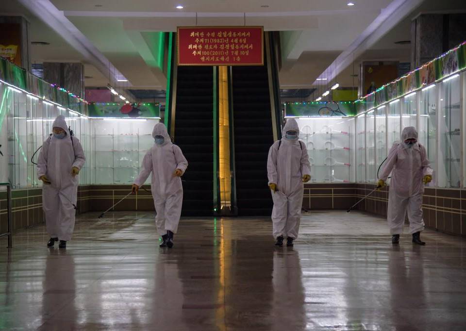 Más de 40 muertes y miles de infectados: el sistema de salud norcoreano tras casos covid