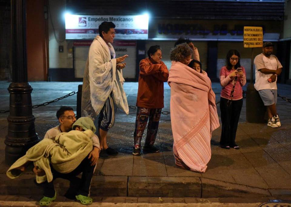 El pánico se apoderó de los mexicanos tras nuevo sismo de 6.9