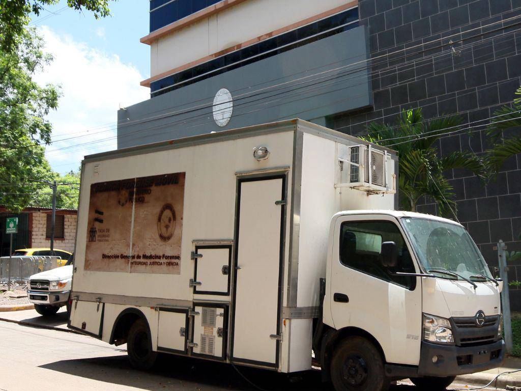 $!Las morgues y clínicas móviles de Tegucigalpa permanecen estacionados en los predios de Medicina Forense, pese a la necesidad de este equipo en otros departamentos.