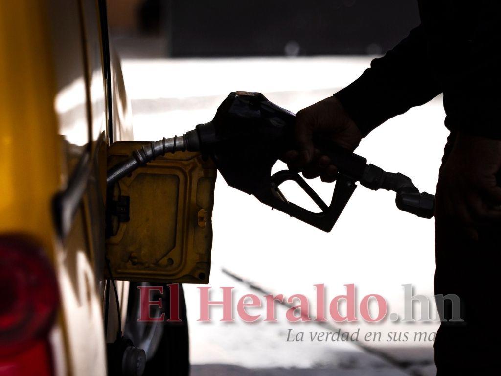 Entran en vigor nuevos precios de los combustibles en Honduras