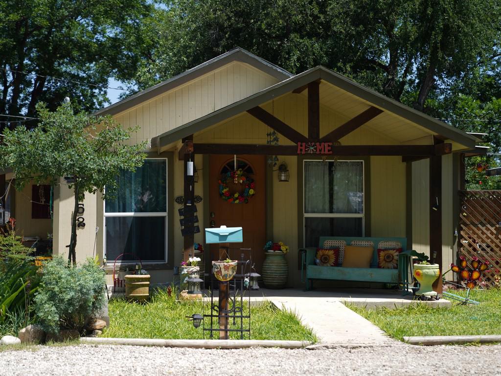 Padre del asesino de Texas es fotografiado tras masacre y rompe el silencio