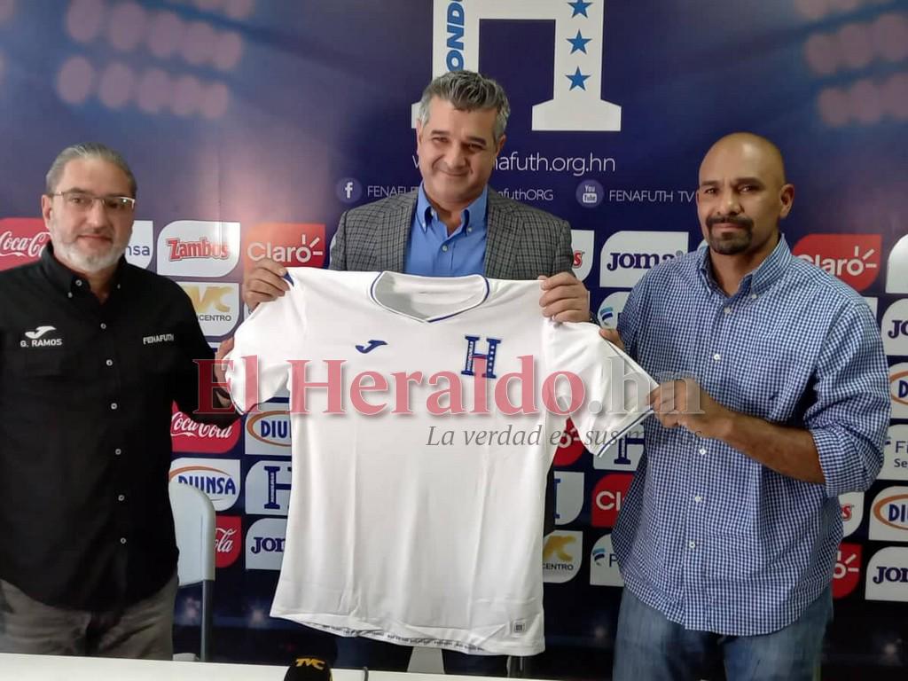 Diego Vázquez, La Barbie, es presentado como DT de la Selección de Honduras Diego Vázquez, La Barbie, es presentado como DT de la Selección de Honduras