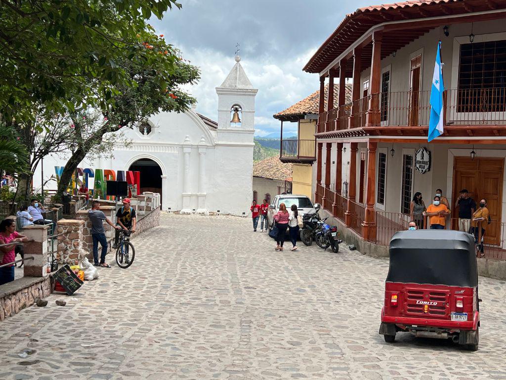 Yuscarán “te emborracha” de amor