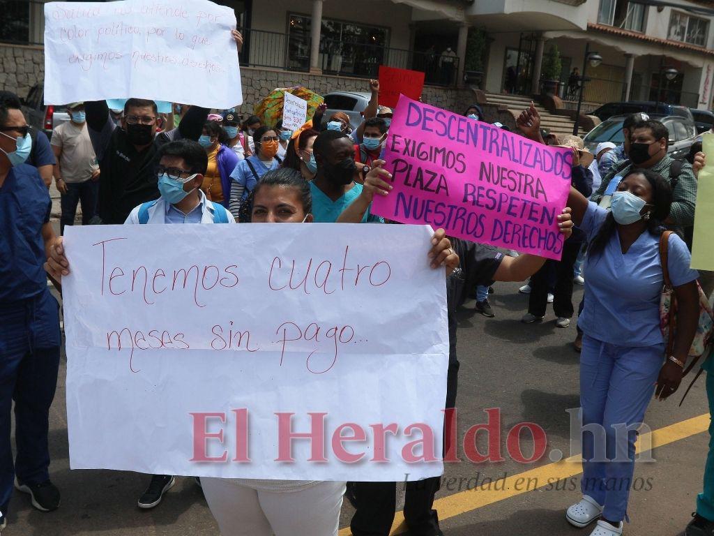 Pacientes llevan dos semanas sin atención por el paro de médicos