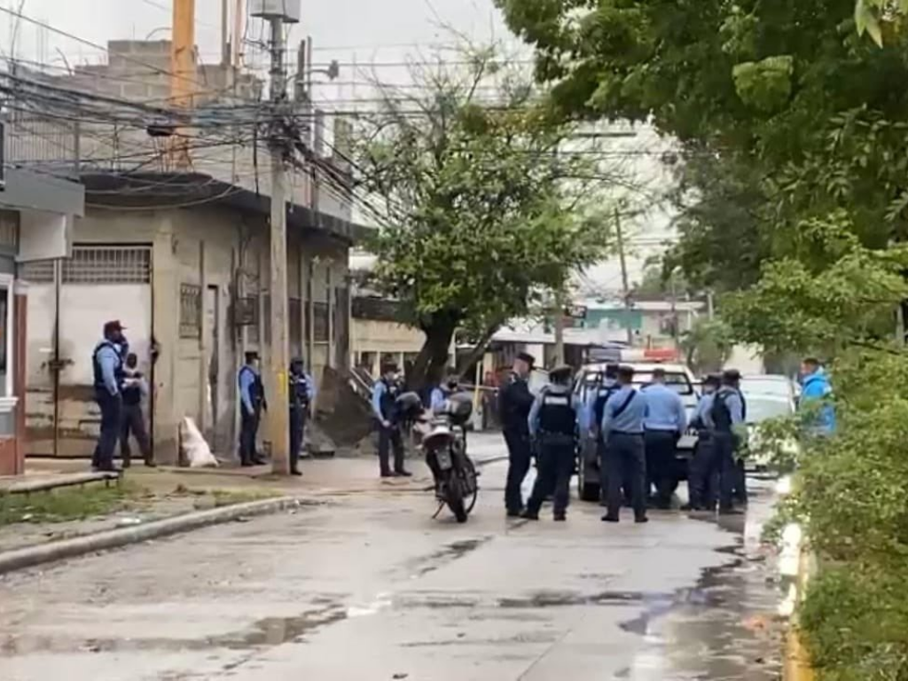 Madre de joven que mataron en SPS: “Mi hija no tiene nada que ver con maras como supuso la Policía”