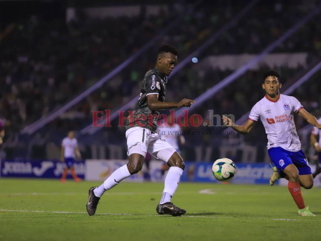 Olimpia vuelve a rugir 13 años después en el Olímpico ante Marathón