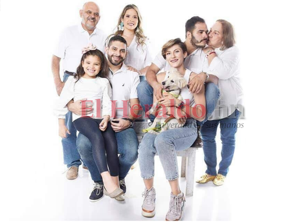 “Dios, otro hijo no me lo vas a quitar”: madre del chef hondureño que huyó de Ucrania tras invasión rusa