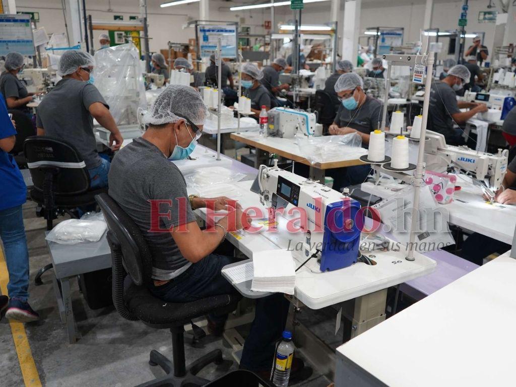 ¿Cómo se calcula el pago de las horas extras de trabajo?