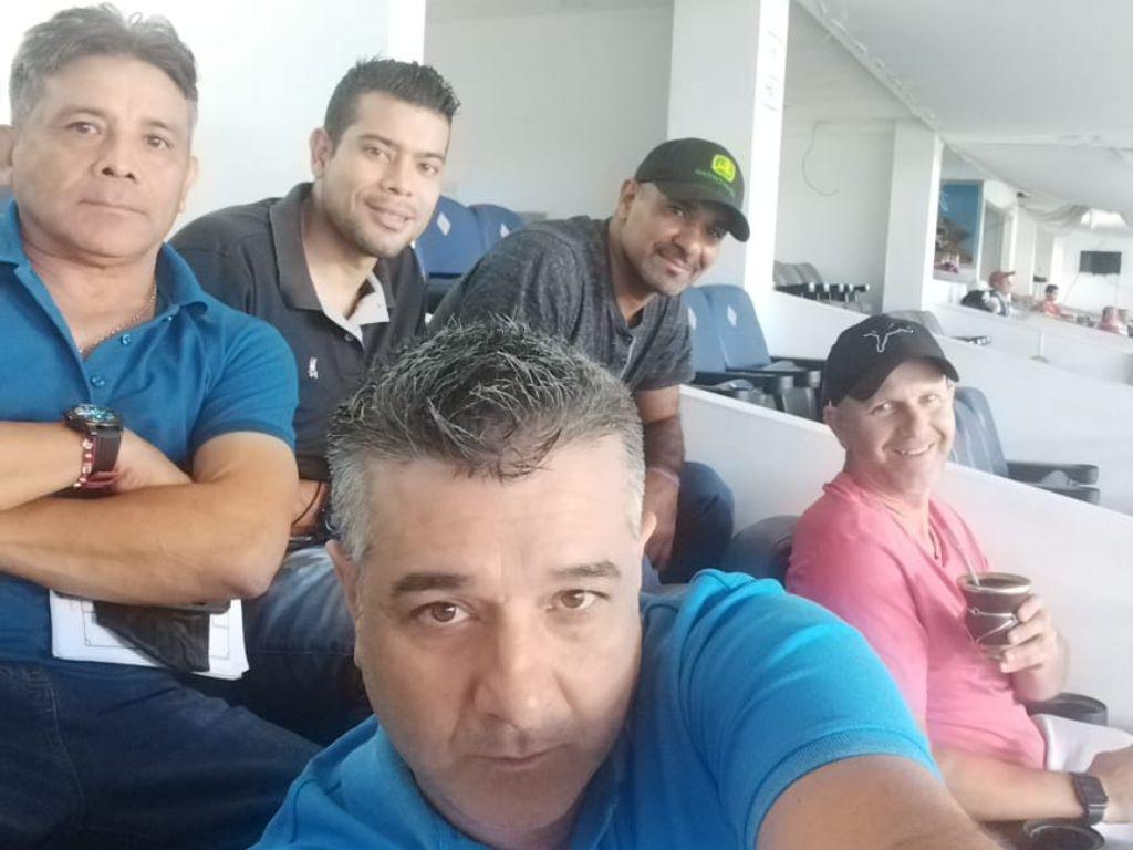 Diego Vázquez acude al Nacional para presenciar el doblete de la segunda fecha