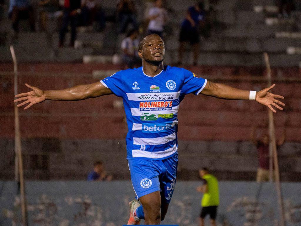 Victoria vence 4-0 a Los Lobos de la UPN en La Ceiba