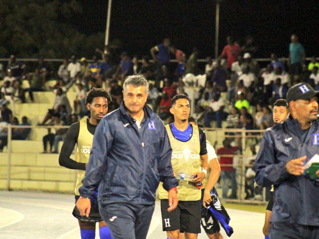 La apretada agenda de  Honduras antes de enfrentar a Curazao en el Olímpico