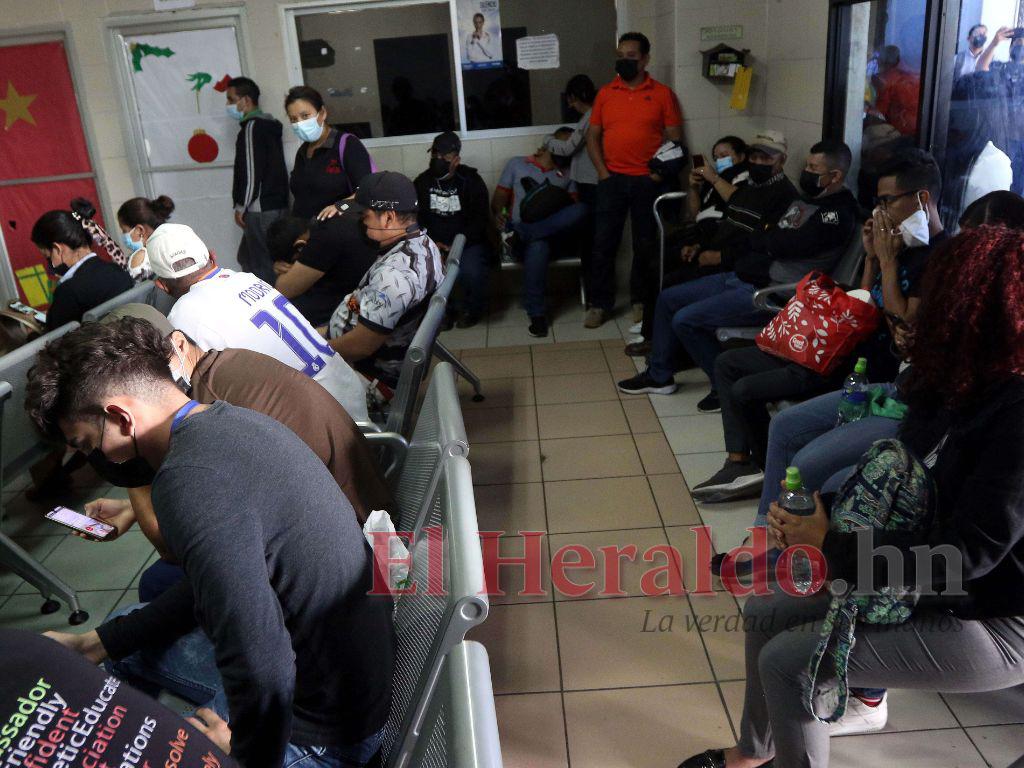 IHSS recibe ofertas para compra directa de medicamentos