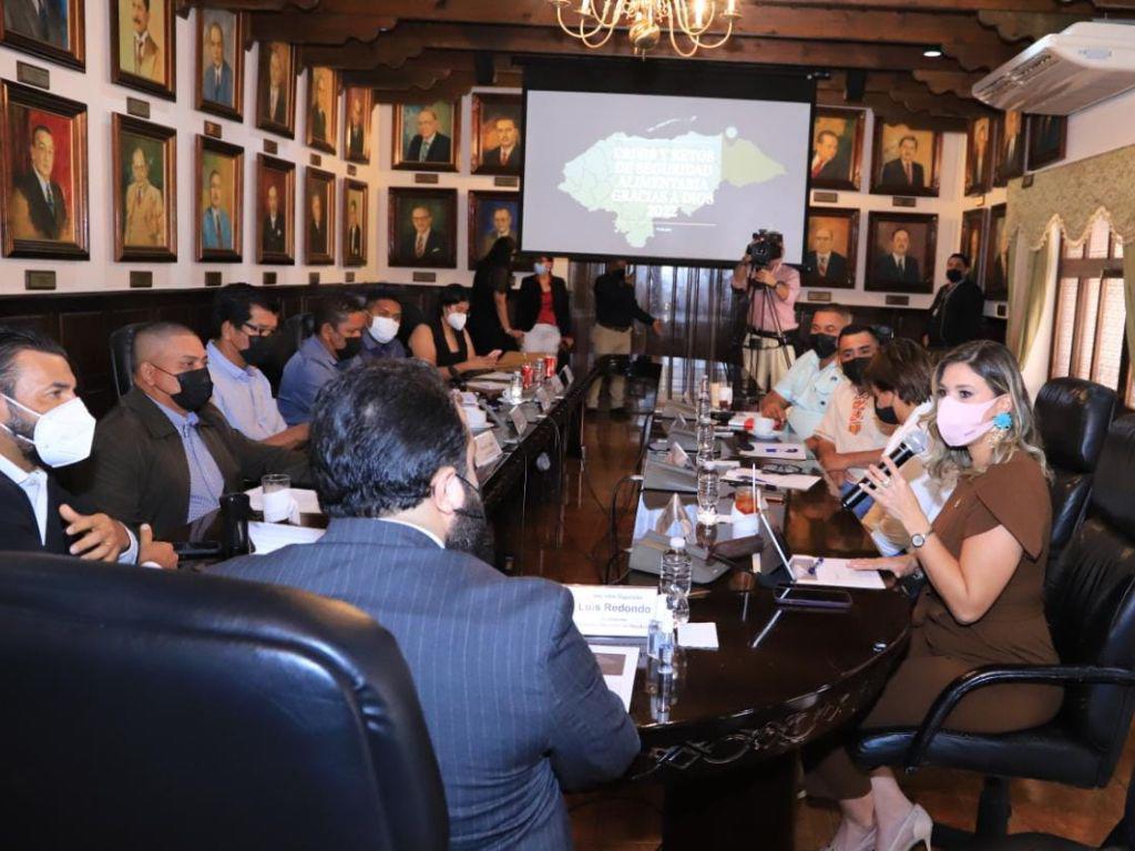 Diputada Erika Urtecho denuncia crisis alimentaria en Gracias a Dios