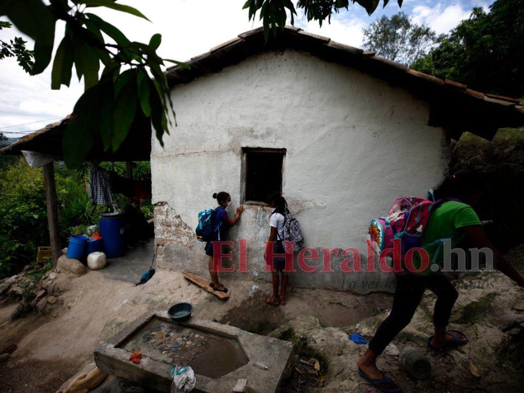 Niños olvidados: el drama de los que no pueden estudiar