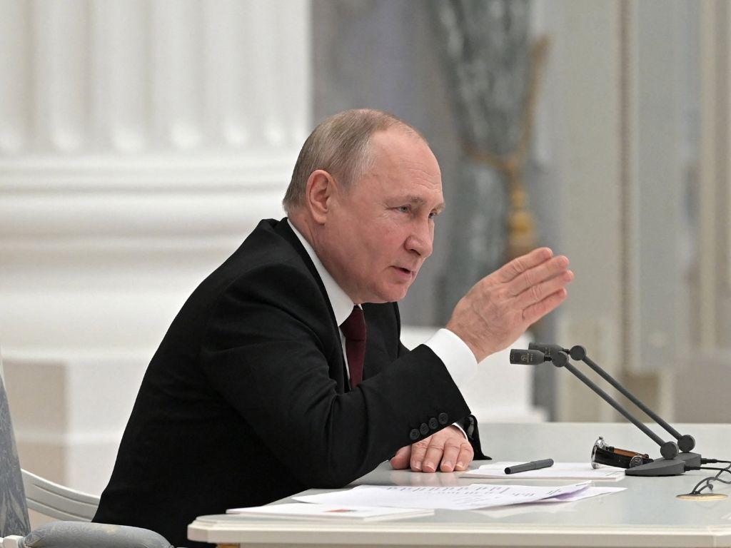 Putin acusa a Ucrania de “retrasar” las negociaciones