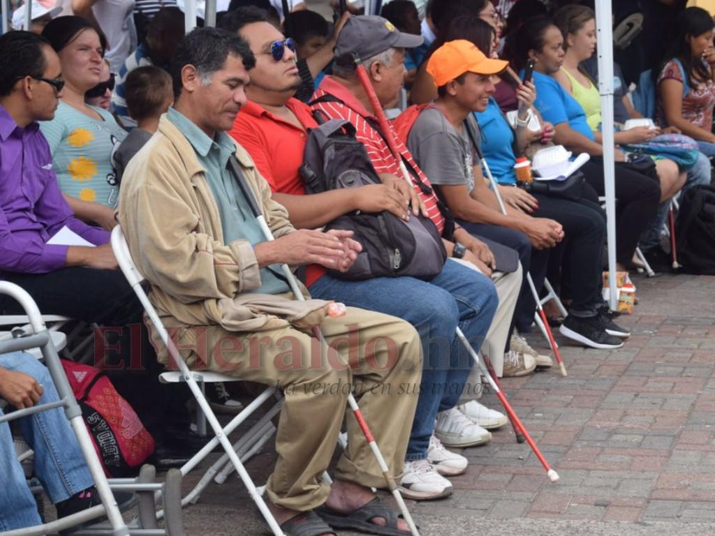 Sector discapacidad pide ayuda a Xiomara Castro para salir de la “calamidad institucional”