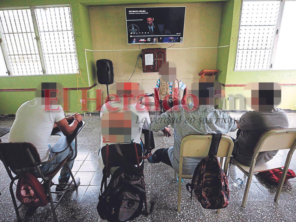 $!Otros afectados reciben charlas motivacionales.