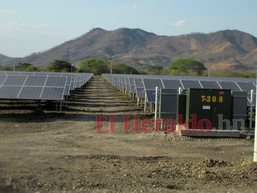 La renegociación de 28 contratos enfrenta a gobierno y generadores