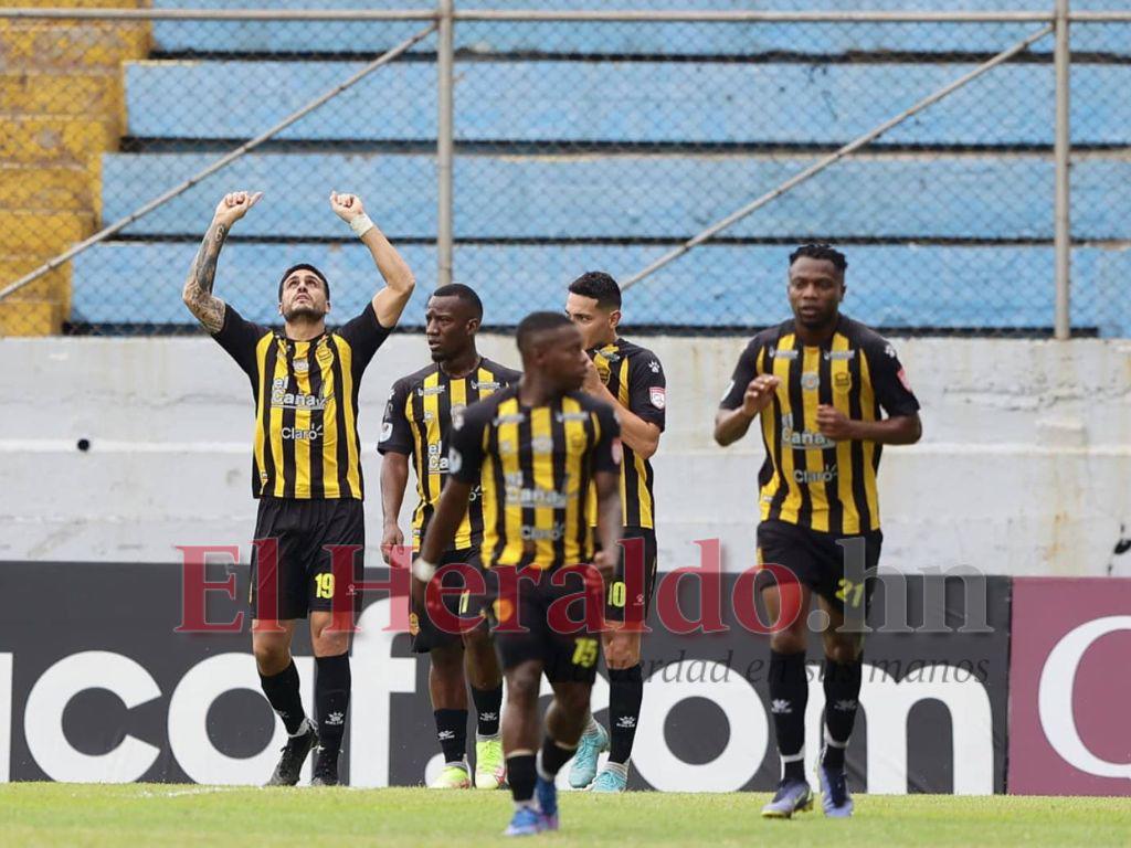 Real España castiga con dos latigazos a Cartaginés en la Liga Concacaf