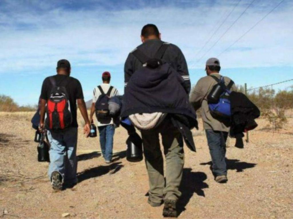 Una caravana migrante sale de México con rumbo a Estados Unidos