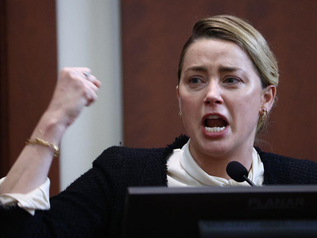 Amber asegura que Johnny la agredió sexualmente durante rodaje de “Piratas del Caribe”