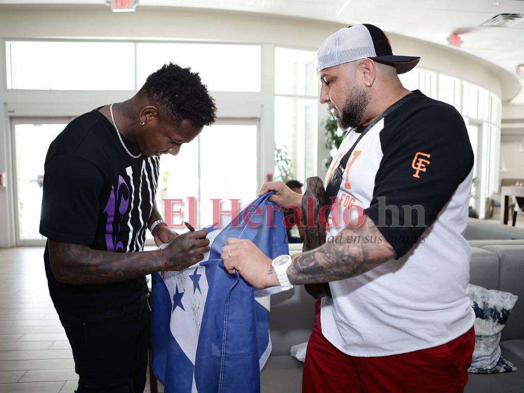 “¿A Messi? Yo vengo a ver a Andy Nájar, no a cuetes quemados”, aficionados apoyan a la H en Miami