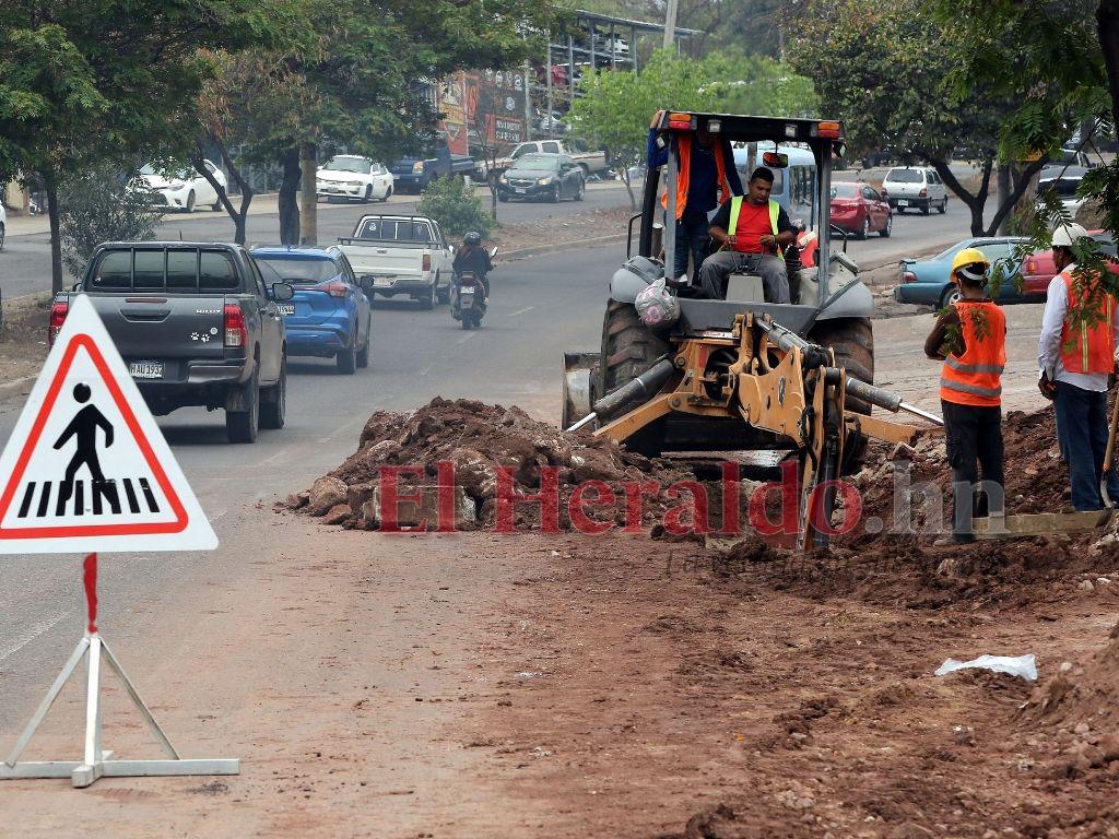 M&aacute;s de L 200 millones cuesta la reparaci&oacute;n del bulevar FF AA