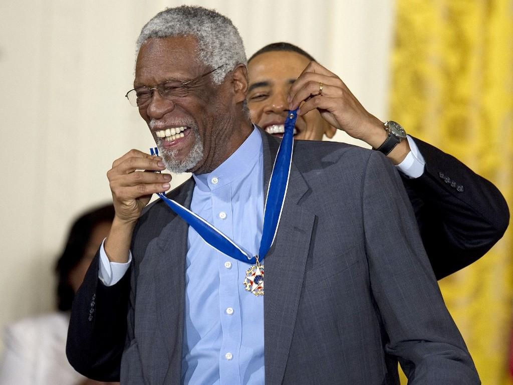 Muere legendario Bill Russell, ganador de un récord de 11 títulos de NBA