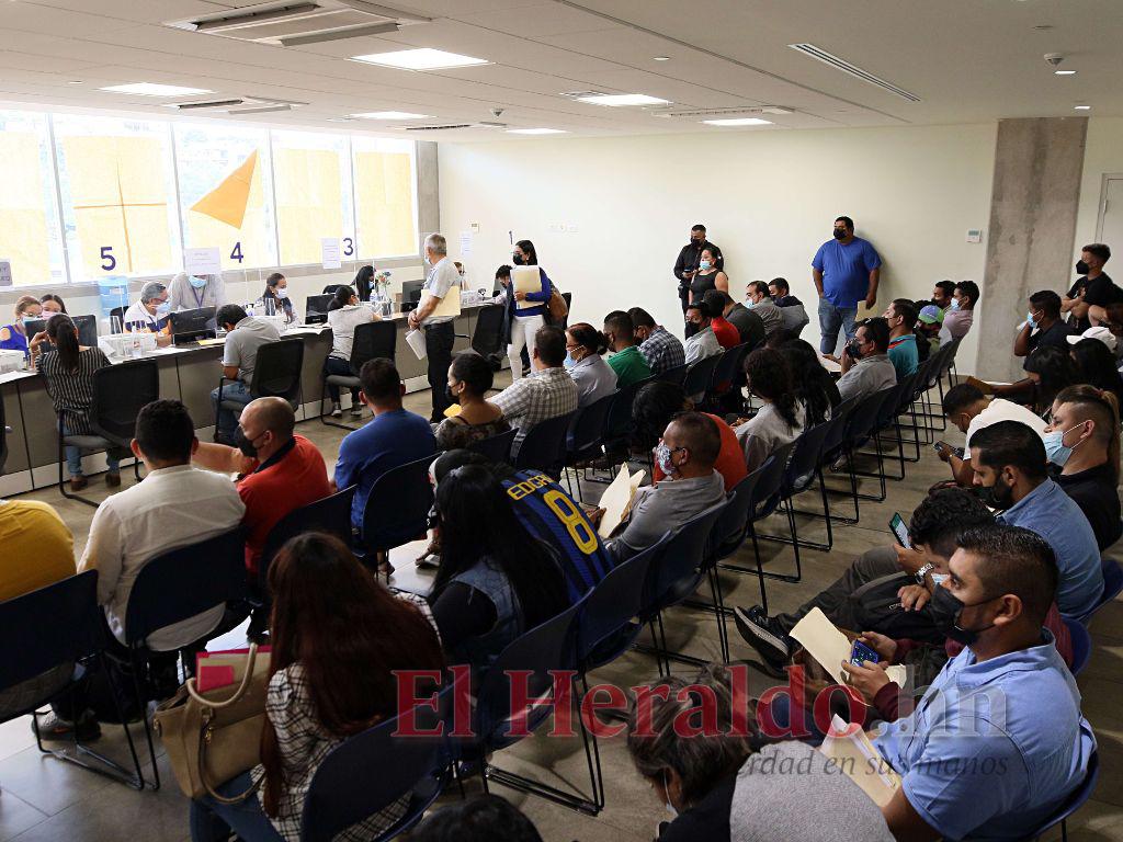 Cinco pasos para realizar el traspaso de su vehículo en el Instituto de la Propiedad