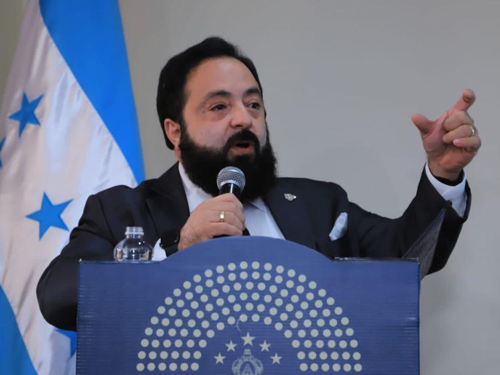 Esto dice el escrito de Luis Redondo sobre el “retroceso” de la Junta Nominadora para el Legislativo