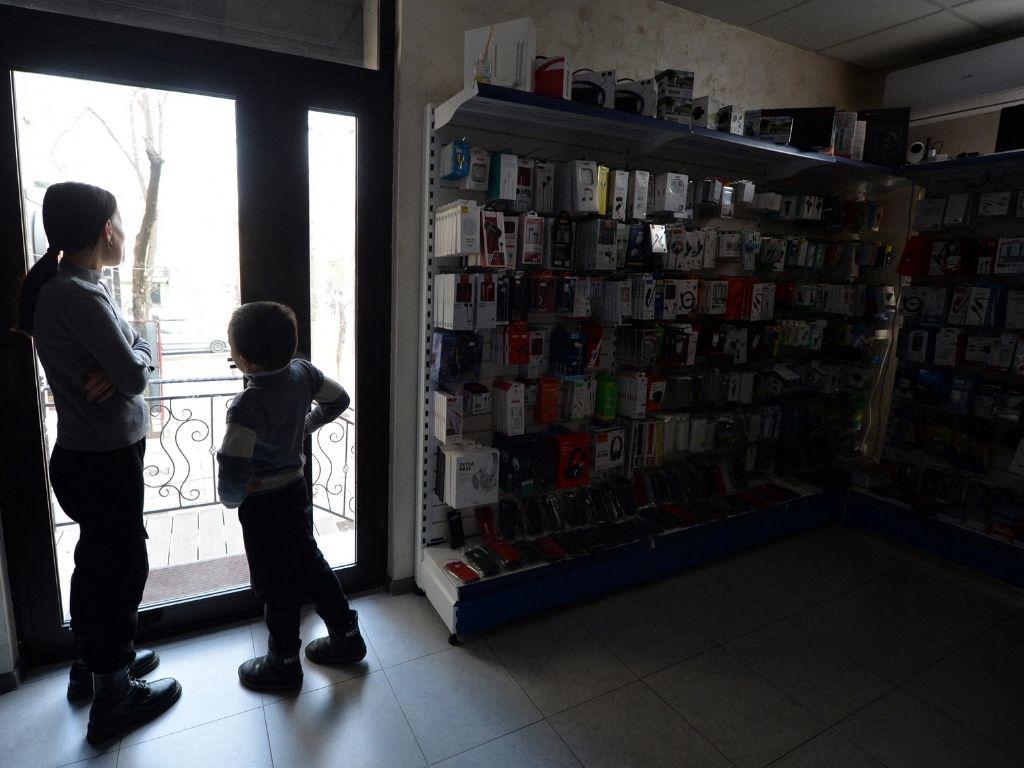 Apagón eléctrico a gran escala paraliza partes de Asia Central