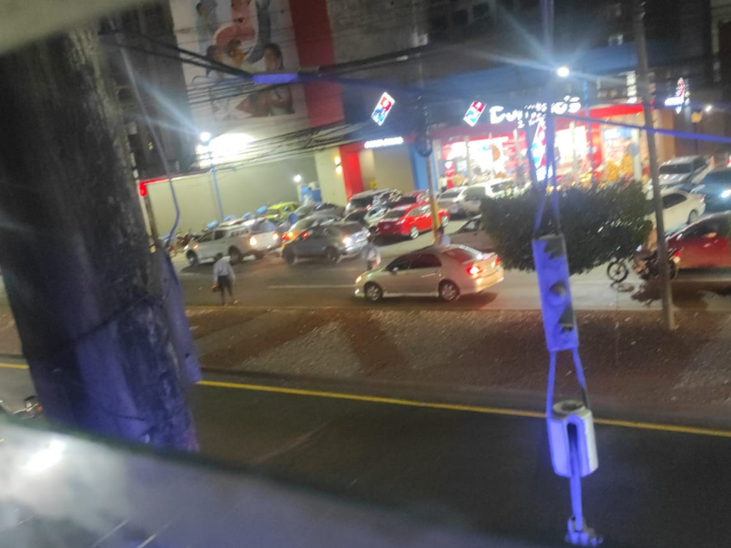 VIDEO: Guardia de seguridad mata a un indigente “que le lanzó piedras” en la capital