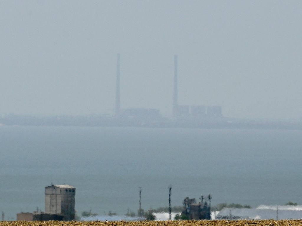 Ucrania advierte “riesgos de desastre” en central nuclear tomada por Rusia