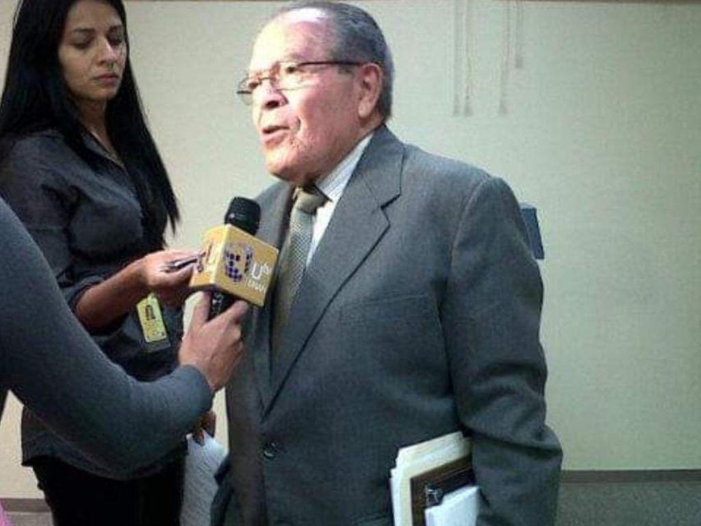 Muere el destacado economista Manlio Martínez Cantor