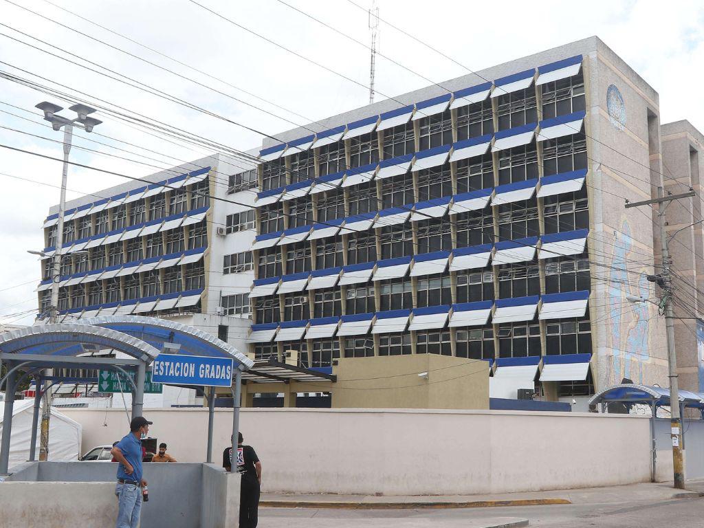 Anuncian paro en hospitales públicos a nivel nacional; solo atenderán emergencias