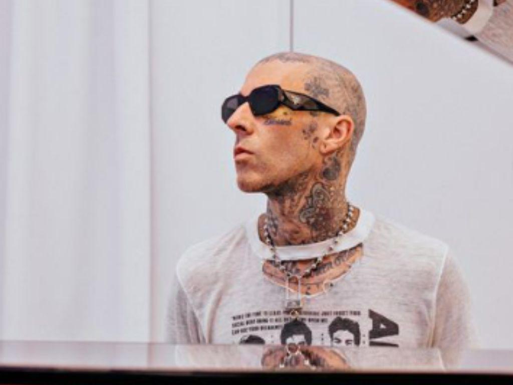 Travis Barker habla por primera vez tras su hospitalización por una pancreatitis